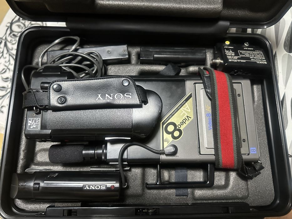 Ретро Видео Камера  SONY VIDEO8