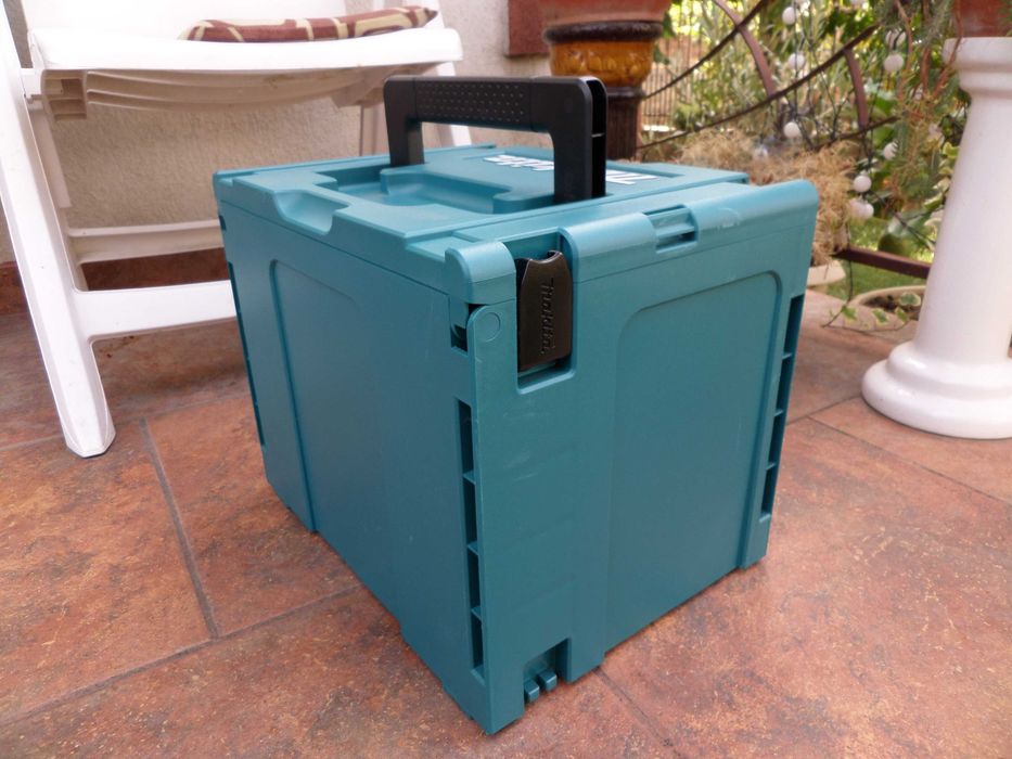 Cutie scule Makita mare 40/30/30 noua, originala cu 4 inchideri solida