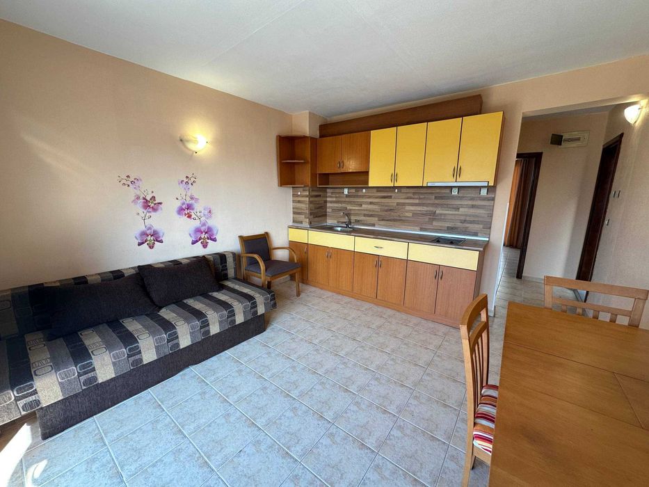 Продава се Двустаен апартамент в Свети Влас - 64 кв.м за 1282 €/кв.м - Снимка #1