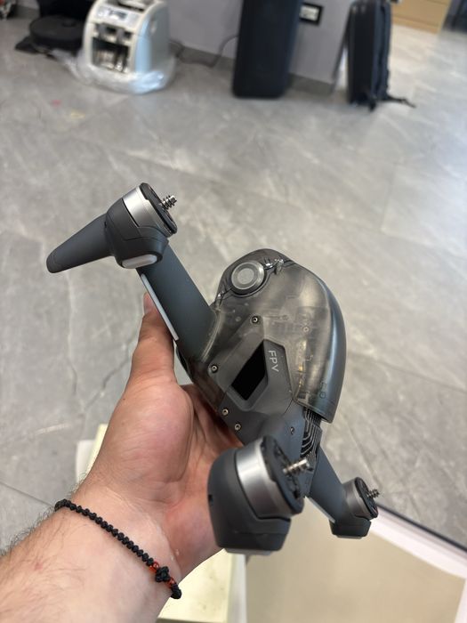 Vand DJI FPV + Accesorii Complete | 3 Acumulatori |
