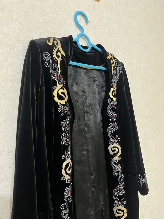 Қазақы нақыштағы бешпент