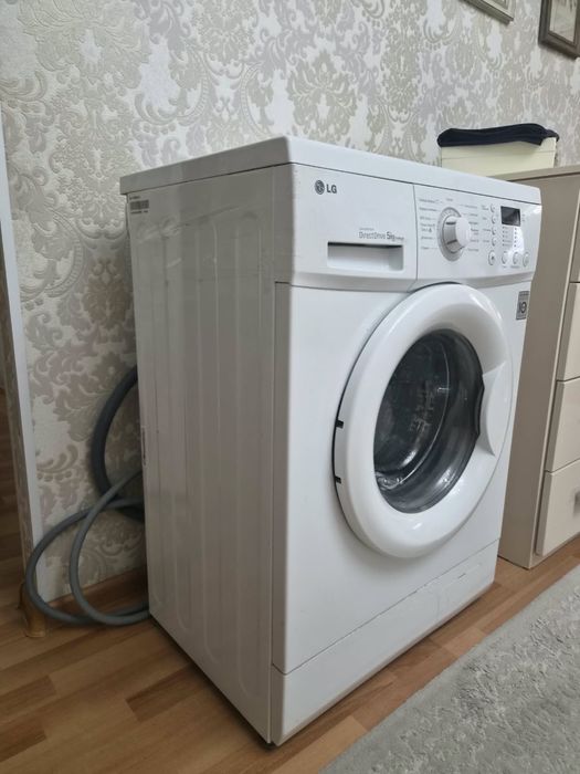 Стиральная машинка 5кг LG