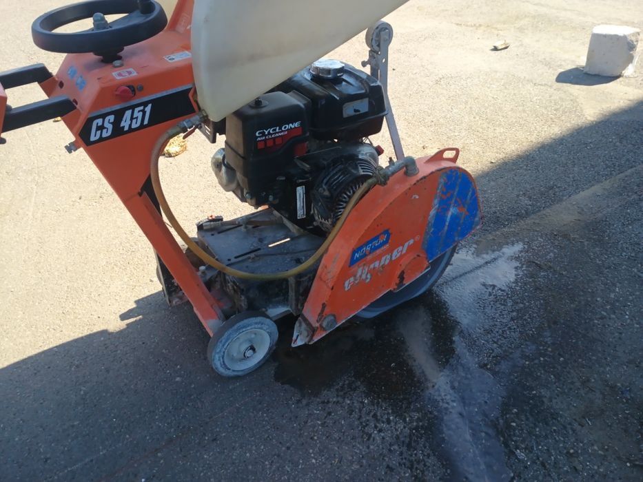 Gauri prin beton,carotare.