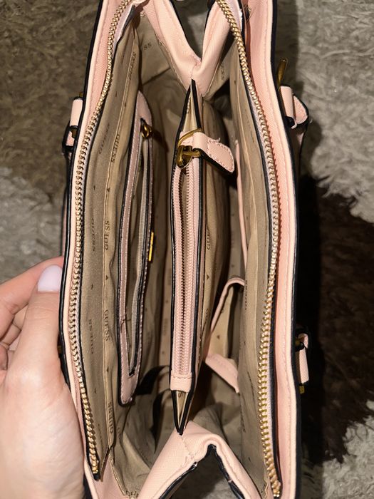 Продам сумку Guess