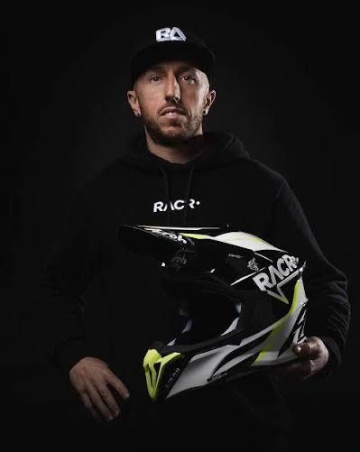 Airoh strycker racr helmet каска за мотор