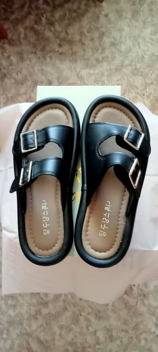 Продам красивые шлепки