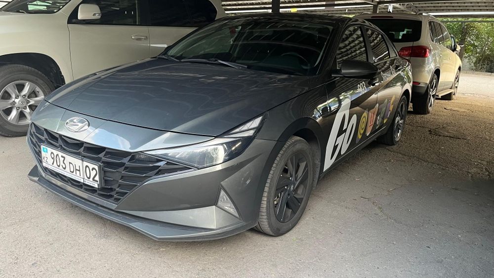 Элантры под такси.  Без первоначалки