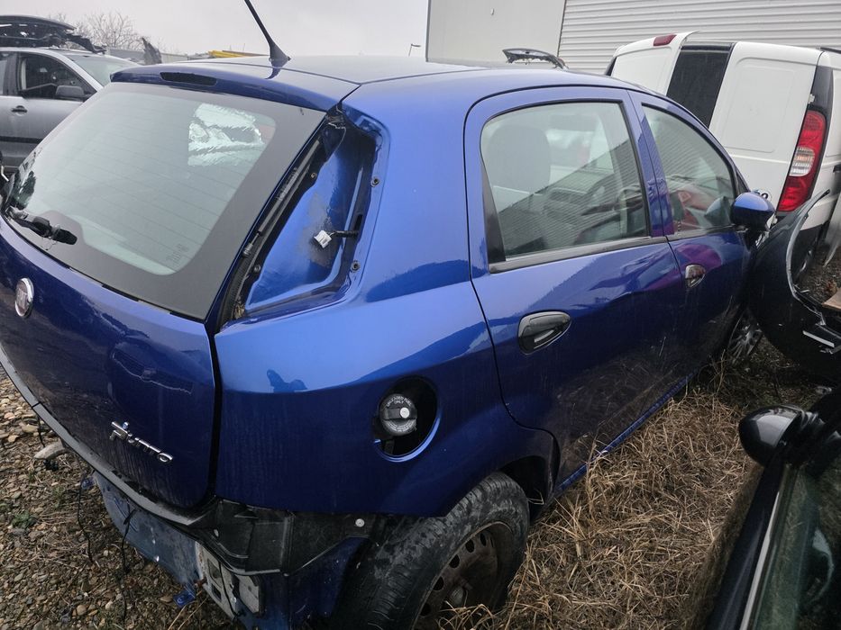 Bara haion usa cutie aripa stop capota Fiat Grande Punto 1.2i 1.4i