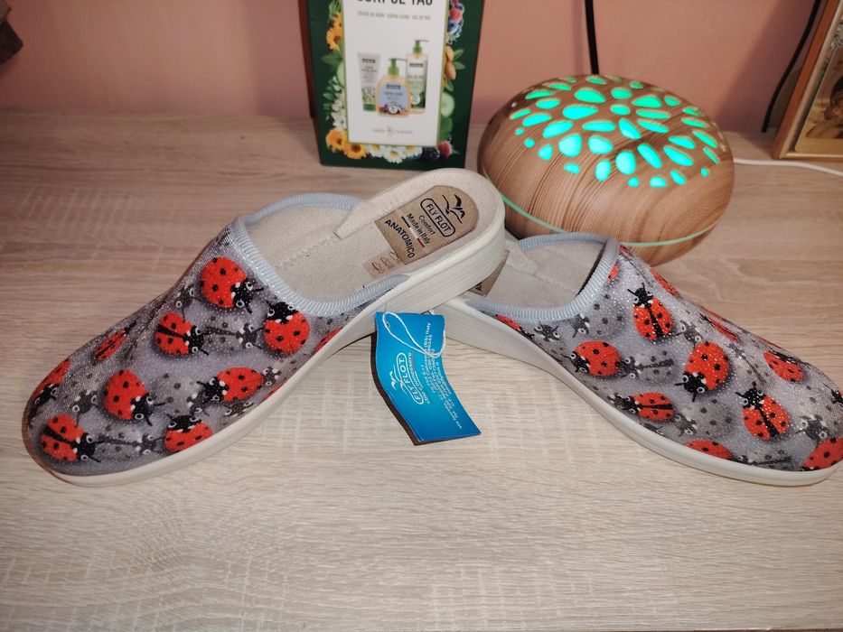 Papuci anatomici noi nepurtati super comozi