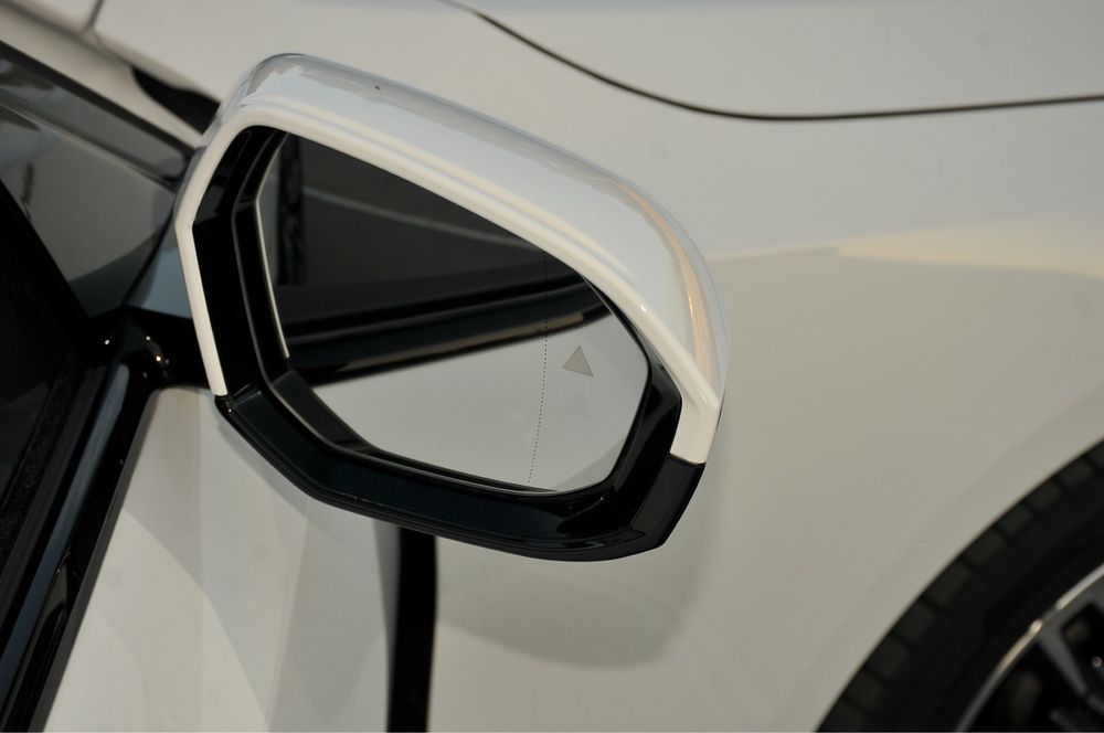 BMW 520i 2024 208cp G60 M-Packet/Laser/DriverAsist+/360"/Hi-Fi Garantie 01/2027 / 0 daune !