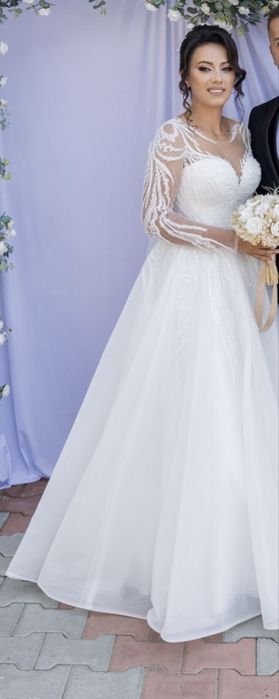 Vand rochie mireasa
