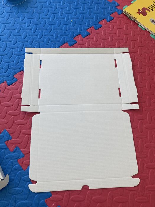 Щанцова кутия 50 броя нови