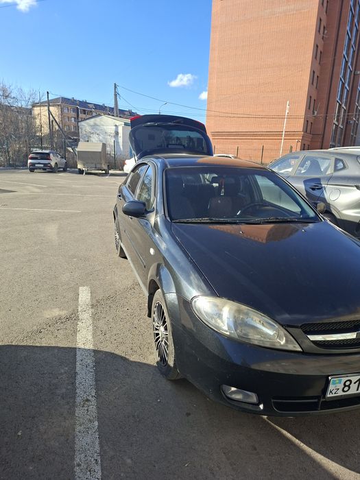 Шевроле лачете продам