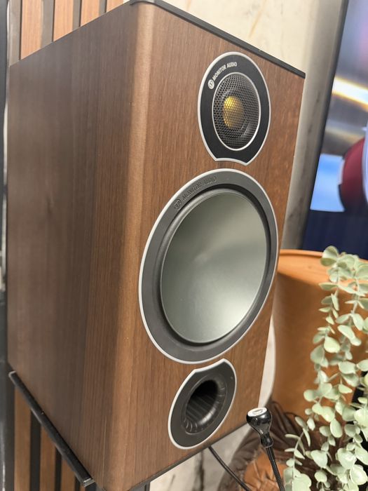 Se vand boxe stanga dreapta + central monitor audio