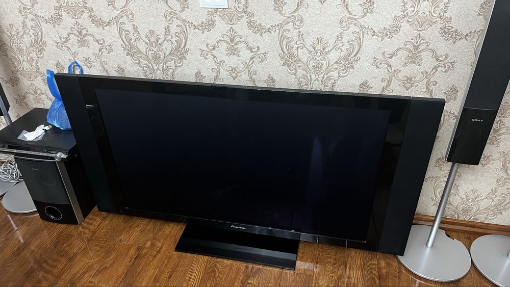 Телевизор домашний кинотеатр
