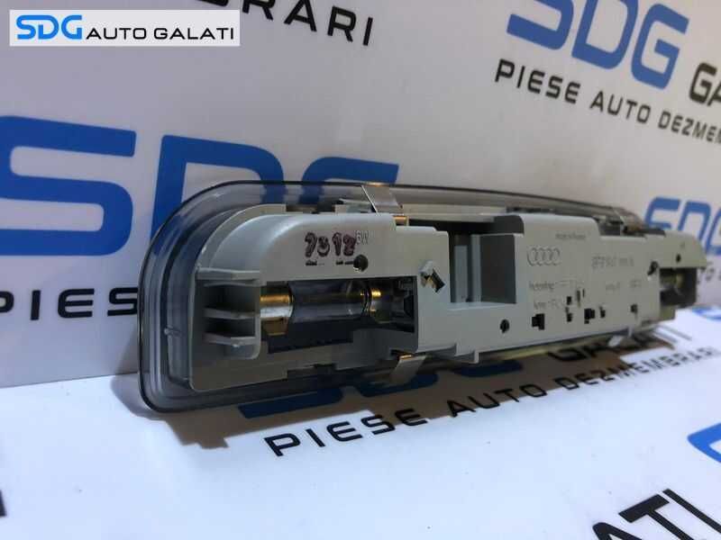 Plafoniera Lumini Lampa Iluminare Habitaclu Spate Pasageri Audi A4 B7 2005 – 2008 Cod 8P0947111A [D0325]