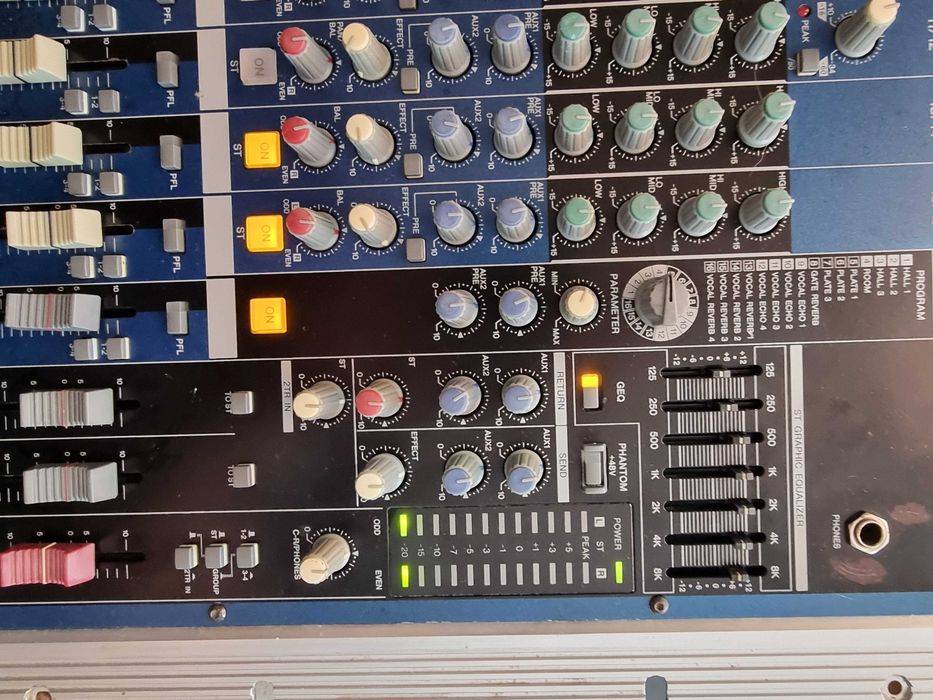 Mixer Studio Yamaha MG16/16FX