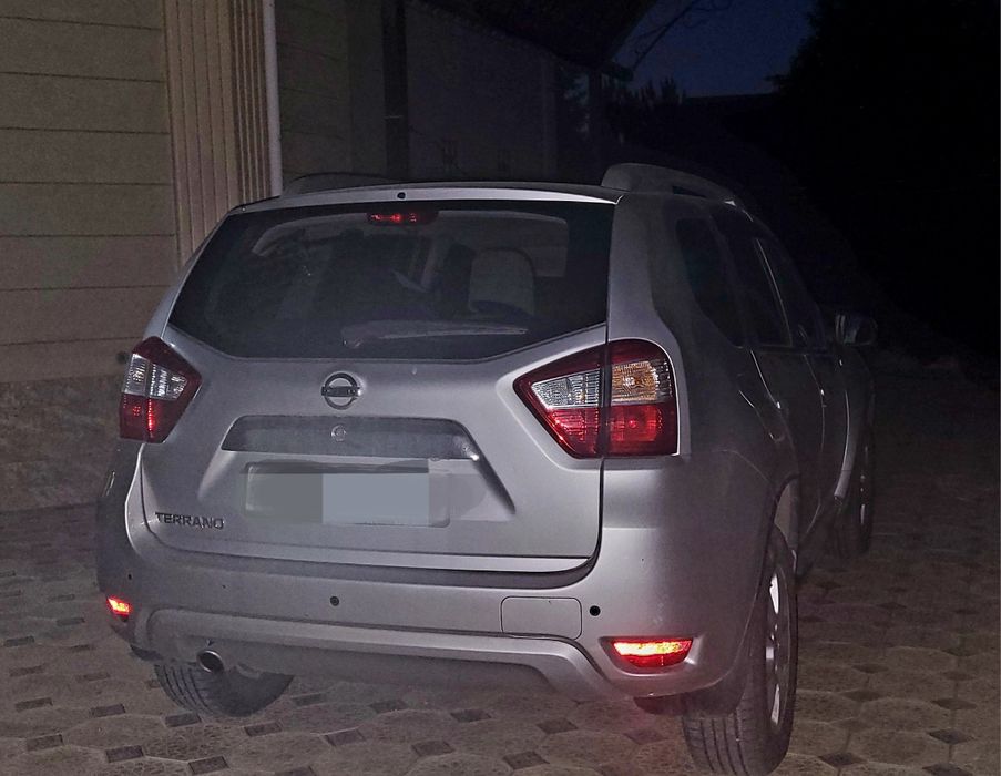 Продаю машину новую