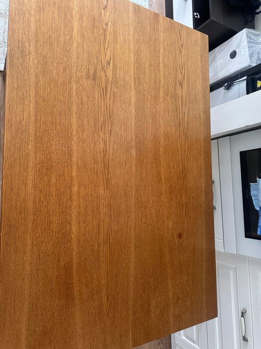 Продам деревянный кухонный стол