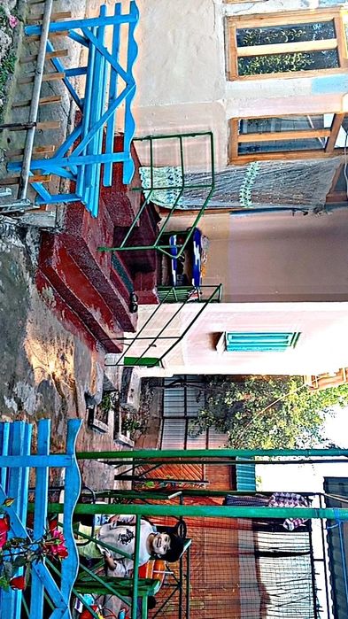 Parkent tumani Navbahor dacha 6 sotik uy-joy sotiladi.