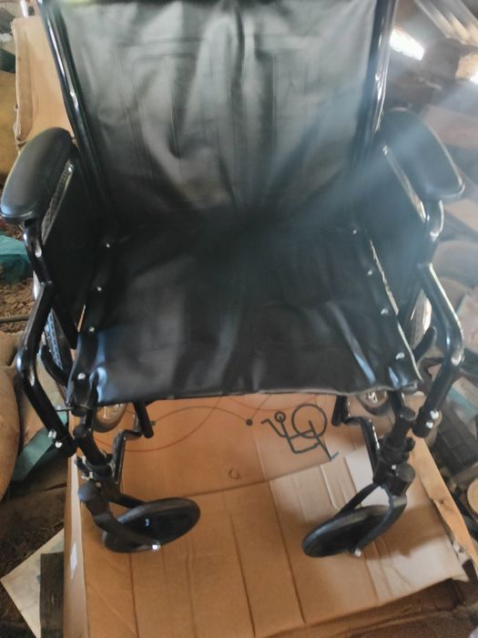 Инвалидная коляска