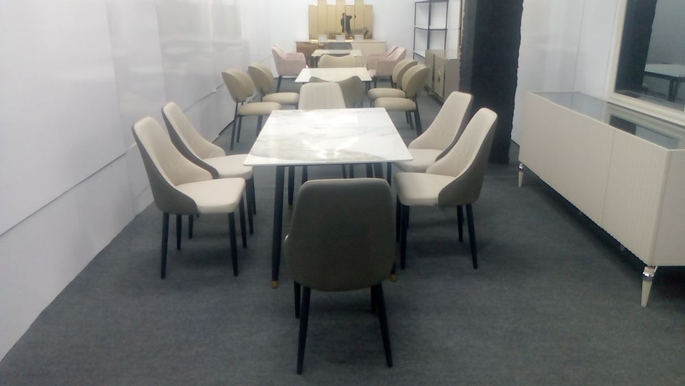 Кухиний стол стул