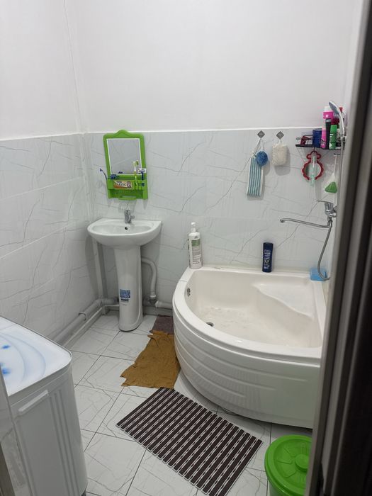 Qizlarga kvartira 4 qiz olinadi 750 ming