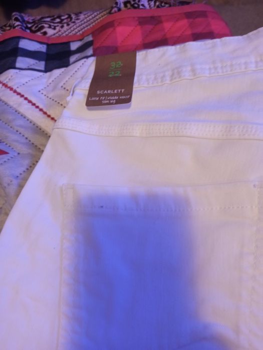 Pantaloni de dama