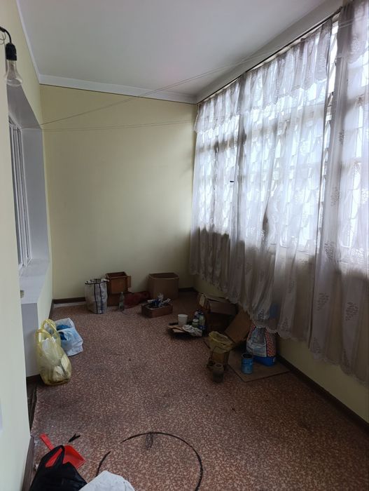 Чиланзар 5 квартал 2 комнатная 1 этаж