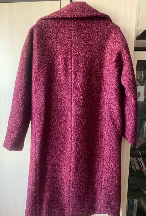 Пальто утепленное новое