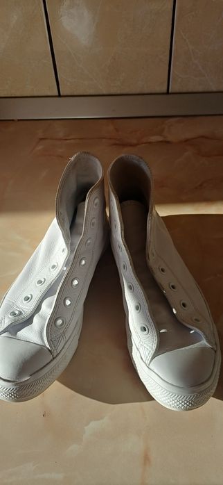 Converse piele , originqli