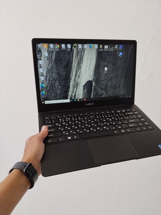 продается нетбук разные