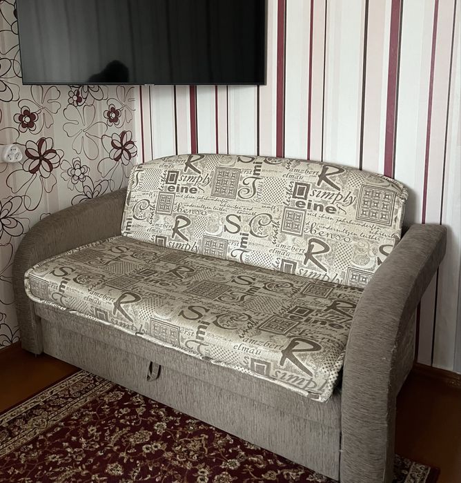 Диван б/у в хорошем состоянии