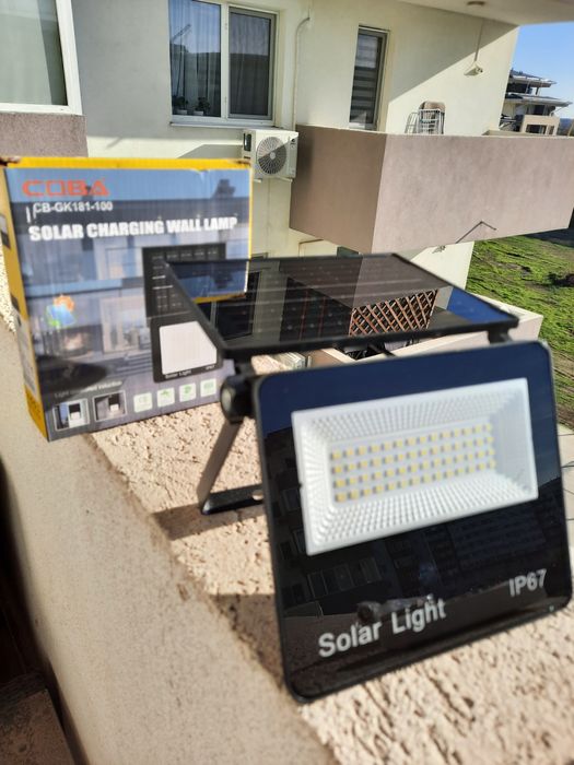 Lampa led cu i carcase solara și telecomanda Putere 100W