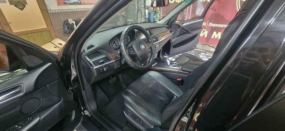 Продам BMW X5 e70