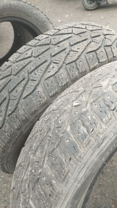 Продам зимнию пакрышку