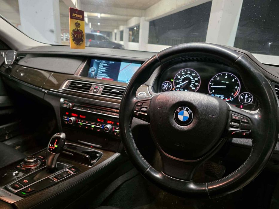 Dezmembrez Bmw 730d facelift 2014 F01 F02