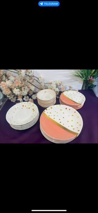 Продам набор тарелок