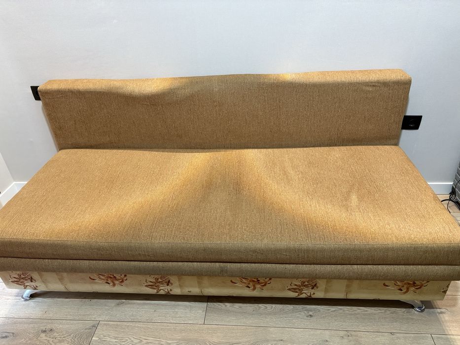 Отдам диван бесплатно