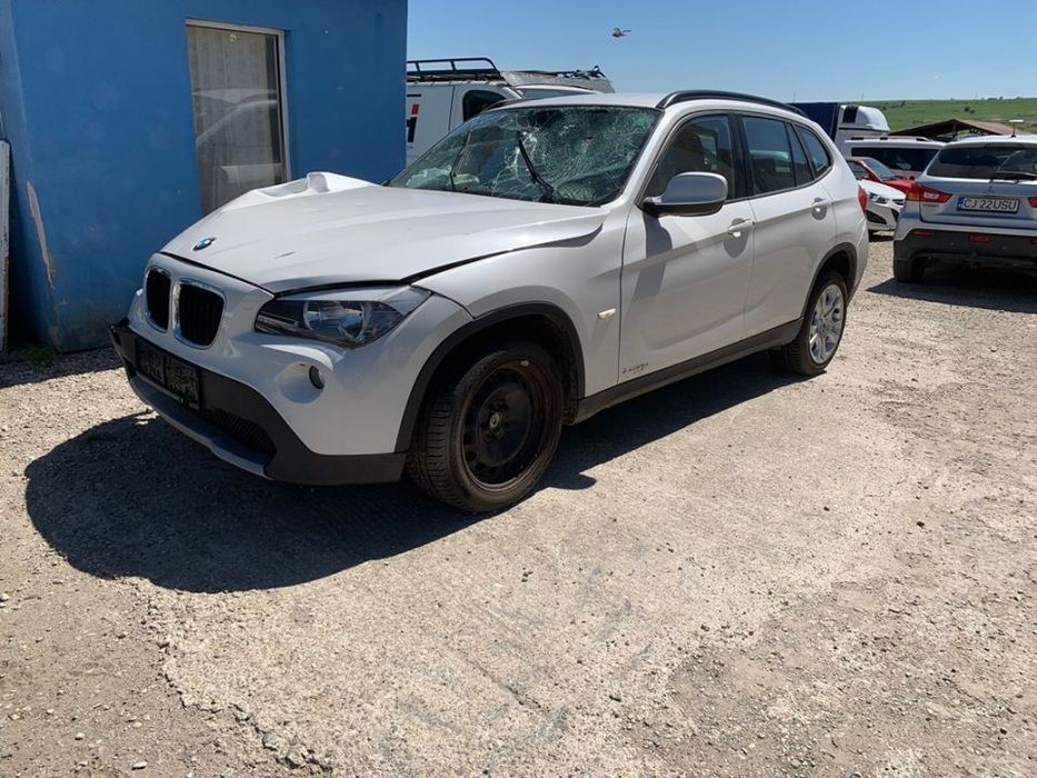 Dezmembrez piese BMW X1 E84