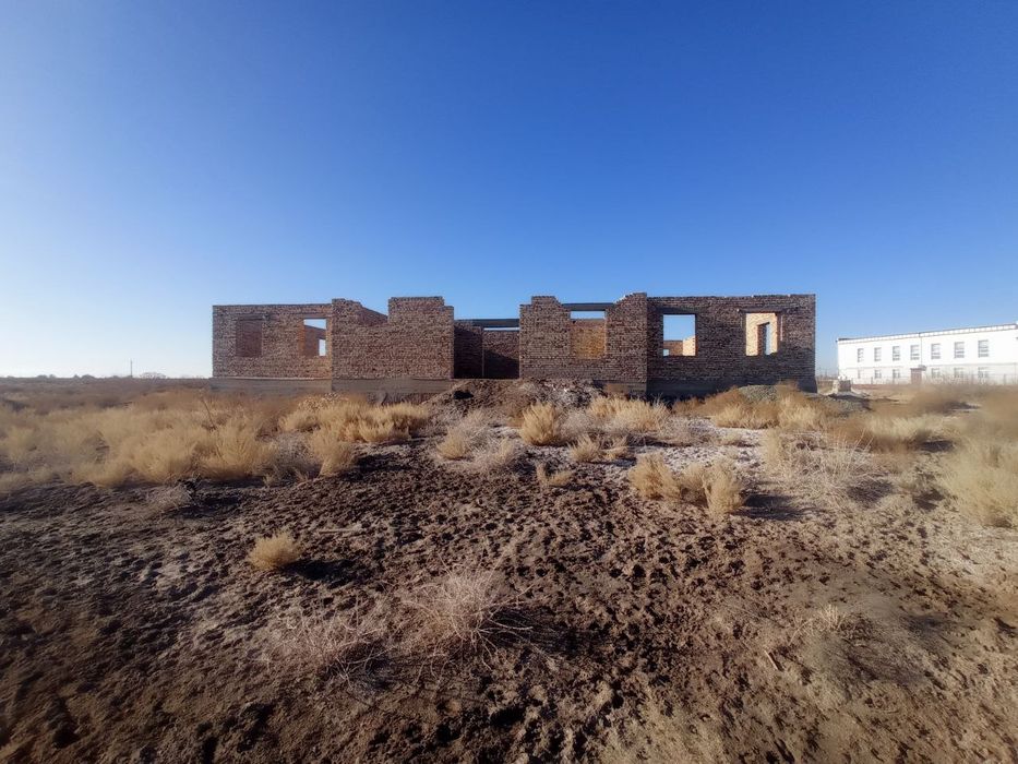 Бозатау районында имарат сатылады