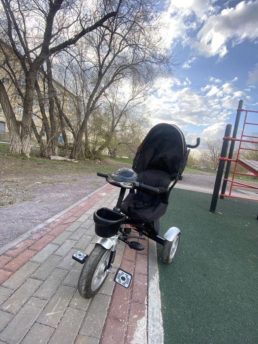 Детский трехколесный велосипед