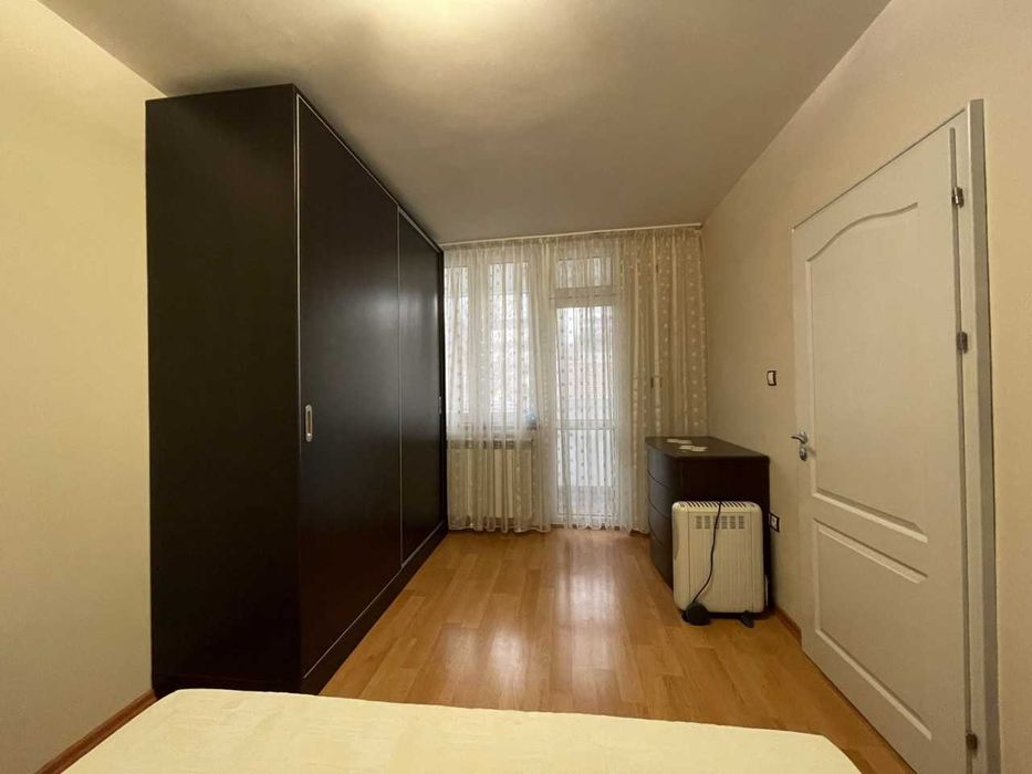 Продава се Тристаен апартамент в Пловдив, Каменица 1 - 89 кв.м за 1009 €/кв.м - Снимка #10