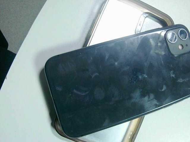 Apple iPhone 11  128ГБ  ( Алматы (858864))