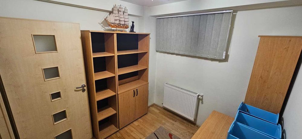 Proprietar inchiriez 3 camere + birou , bloc cu curte, Calea Lipovei