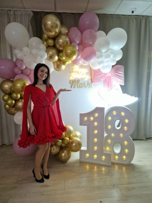 Decor baloane majorat, cifre luminoase 18 majorat, plaforma majorat