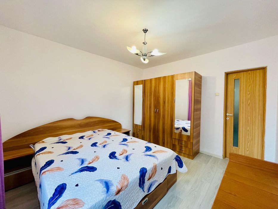 2 cam rahovei/milea etaj 1 decomandate