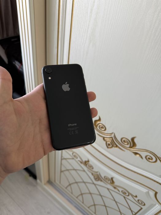 Продам Телефон iPhone XR 64Gb