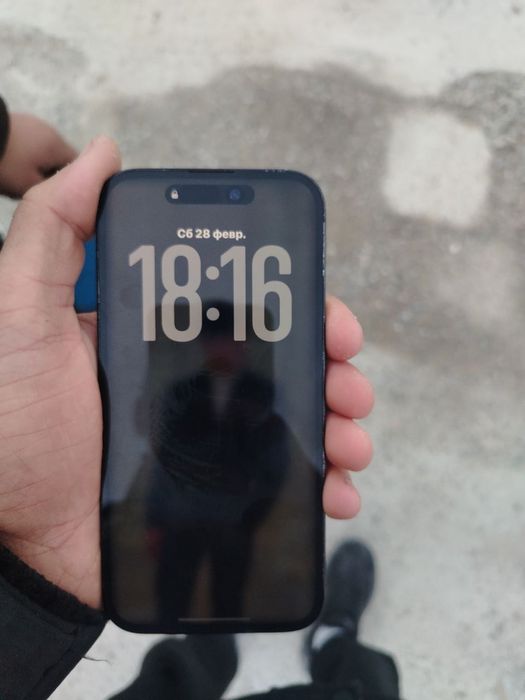 Srochinga sotiladi obmen ham kuramiz iphone 14 pro