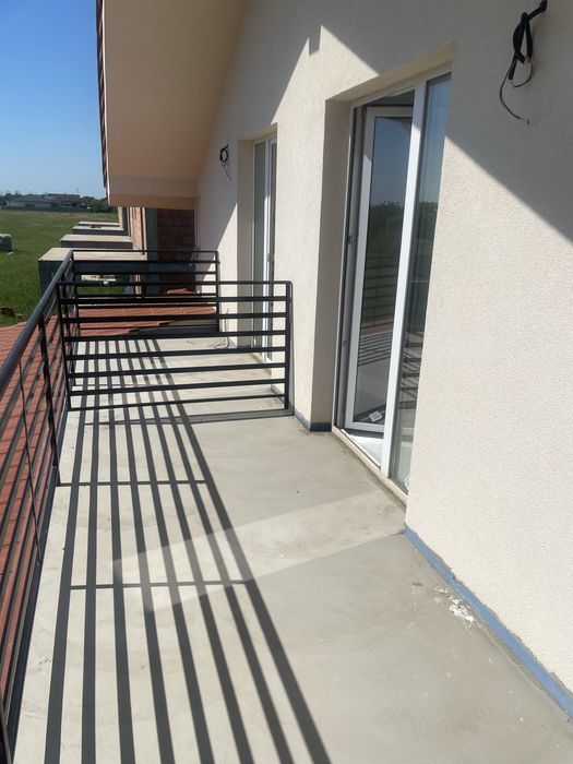 Vand casa individuala